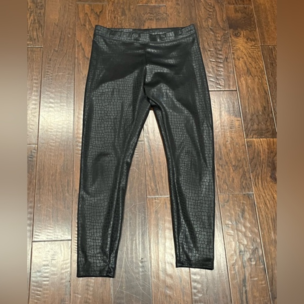 Express Black Snake Print Faux Leather High Rise Leggings women’s m